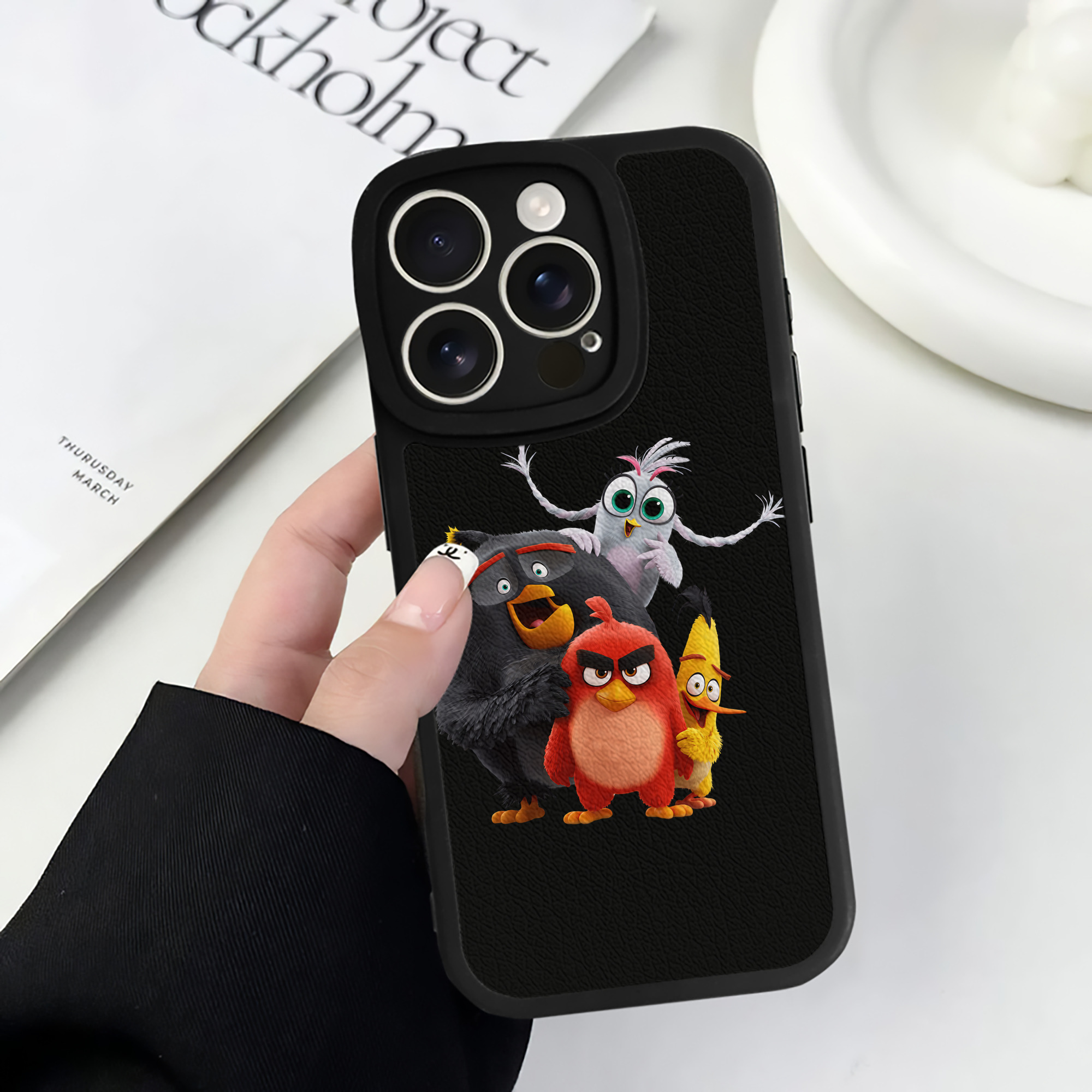 （画像用） Angry Birds アングリーバード 【iPhone 16シリーズ対応】シリコンスマホケース（レザー調） 材質：シリコン